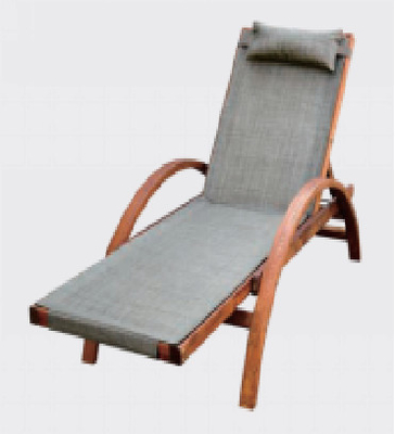 94cm 접이식 일광욕용 긴 의자 단단한 나무 직물에 의하여 구부려지는 팔걸이 다 위치